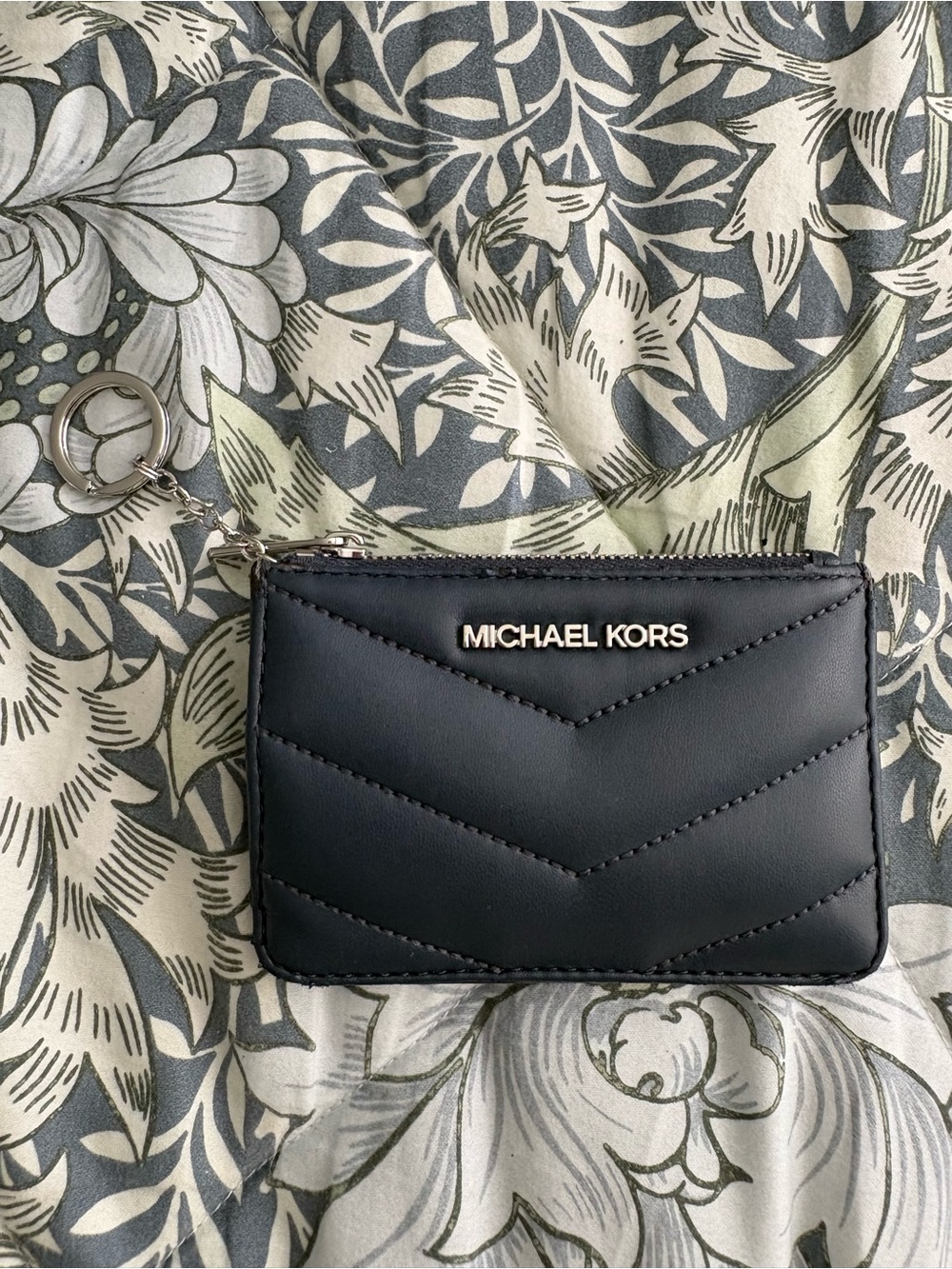 MICHAEL KORS Navy Quilted Card Case Keyring